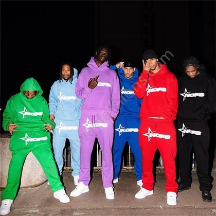Ensemble sweat à capuche et pantalon de jogging vierge